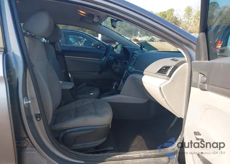 2017 Hyundai Elantra Se z USA, uszkodzony, nr VIN KMHD74LF2HU150552